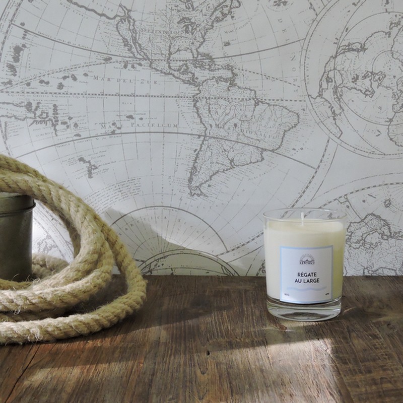 Bougie au parfum embruns pour les amoureux de l'aventure et du nautisme