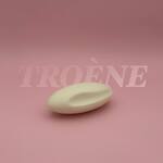 Bien commencer la journée par un instant fraîcheur avec le savon Fleurs d’hirondelle aux notes de Fleur de troène, Bergamote et Girofle.
.
Existe en bougie, diffuseur à tiges rotin, brume d’ambiance et savon - disponible en boutique et sur notre e-shop 
.
Fabrication 100% artisanale dans notre atelier au coeur du Marais Poitevin 
.
.
📷 @polereagency 🩷